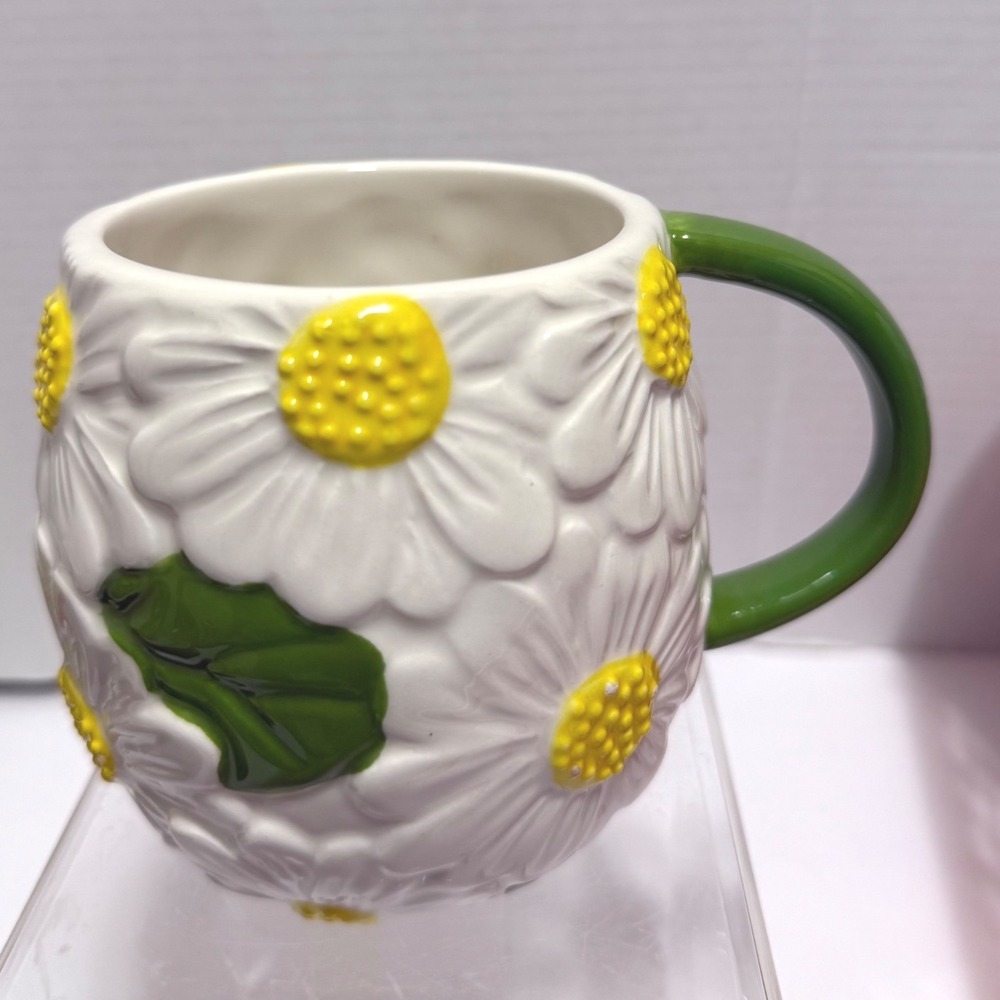 LANG Design Group 3D Daisy Floral Ceramic Mug White Yellow Green Embossed Flower
